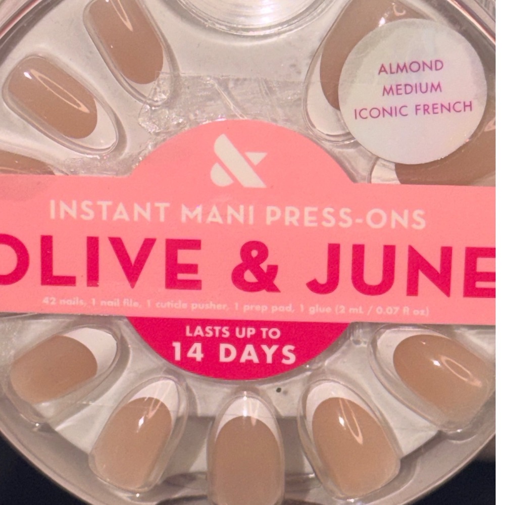 Olive & June Instant Mani Press-On Nails Iconic French Almond Medium 42ct New